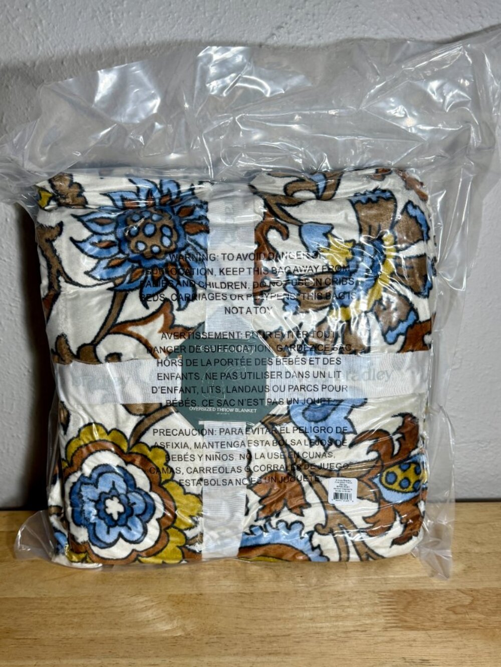 Vera Bradley Oversized Throw in Marrekesh Vines Neutral NWT 94" x 66"